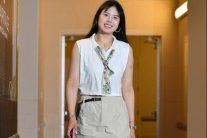 文化输出!李月汝在更衣室带队友一起听张杰的《天下》