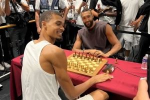 又有球打&还有棋下!文班创立的新赛事Hoop Gambit有点意思!