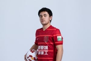 蓉城撤销16岁艾比布拉中超报名,B名单补报门将彭浩宸