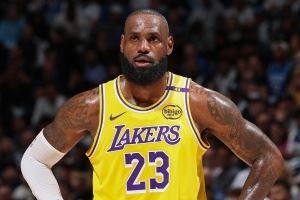 詹姆斯:NBA应设立年度最佳进攻球员奖 就像NFL那样