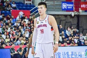  媒体人：焦泊乔自费在马德里治疗 很意外俱乐部与其没什么交流